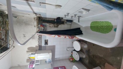 Oportunidad local + vivienda en el fondo